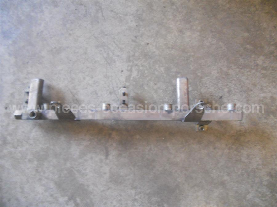 Rampe d'injection Porsche 944